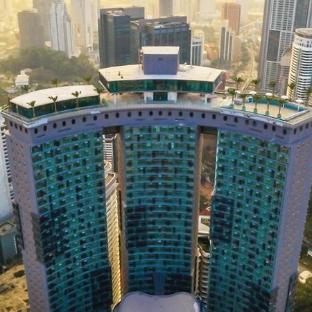 Sky Suites With Klcc Twin Tower View By Irent365 Kuala Lumpur Exterior photo